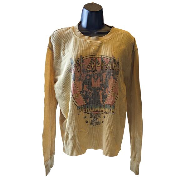 Def Leppard Pyromania Long Sleeve Thermal Top Womens Medium Band Graphic Shirt - Picture 9 of 16